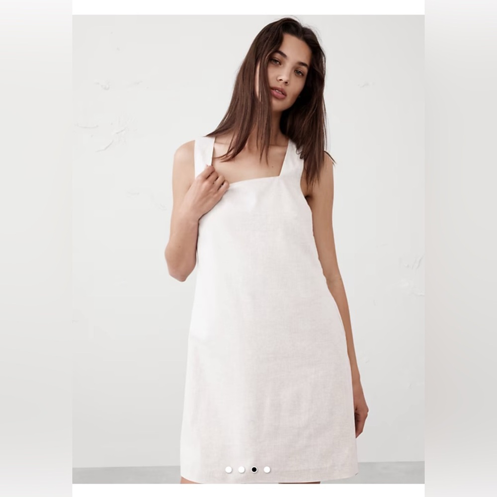 Banana Republic Beige Sleeveless Dress